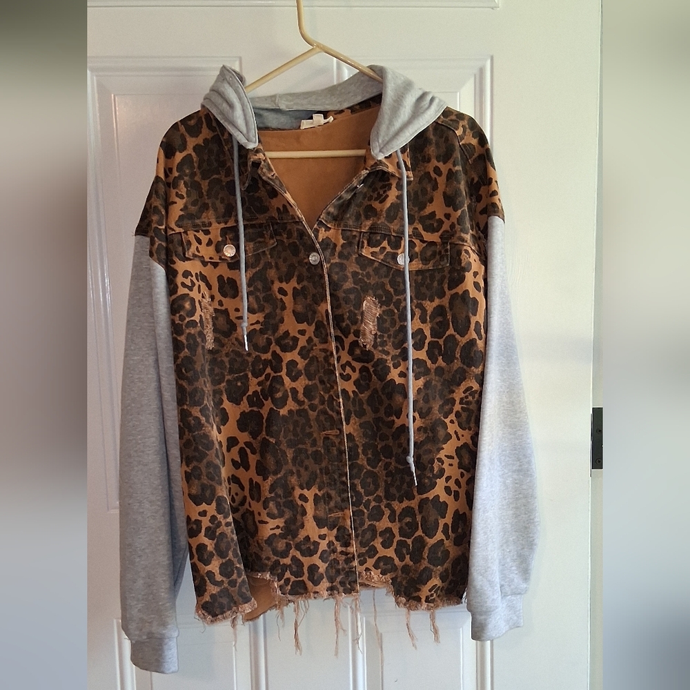 Leopard Print Denim Jacket with Gray Sleeves